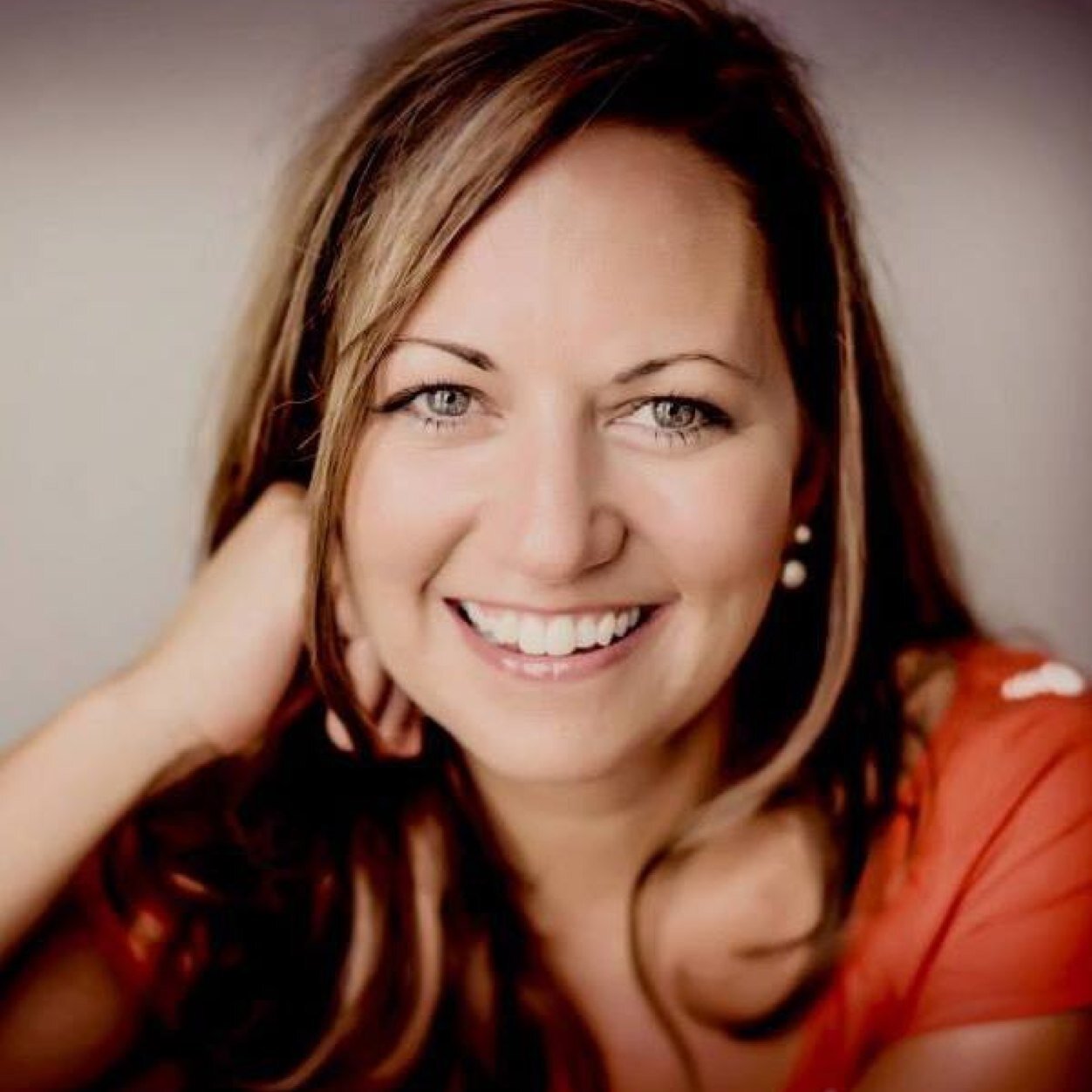 LauraMosher4's profile picture. Mother, Wife, Christian, @WKU Alum, Nutritionist, Runner, Realtor. I love chips & salsa, wine and Jesus.