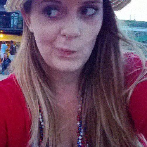 neonorangefish's profile picture. 