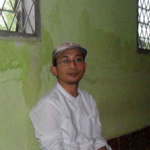 Sejarawan Islam, S2 Azhar univ, Cairo, Author of The Downfall of The Dynasty (Salamadani Grafindo); Ain Jalut (Quanta Elexmedia); Legenda 4 Umara Besar (Quanta)