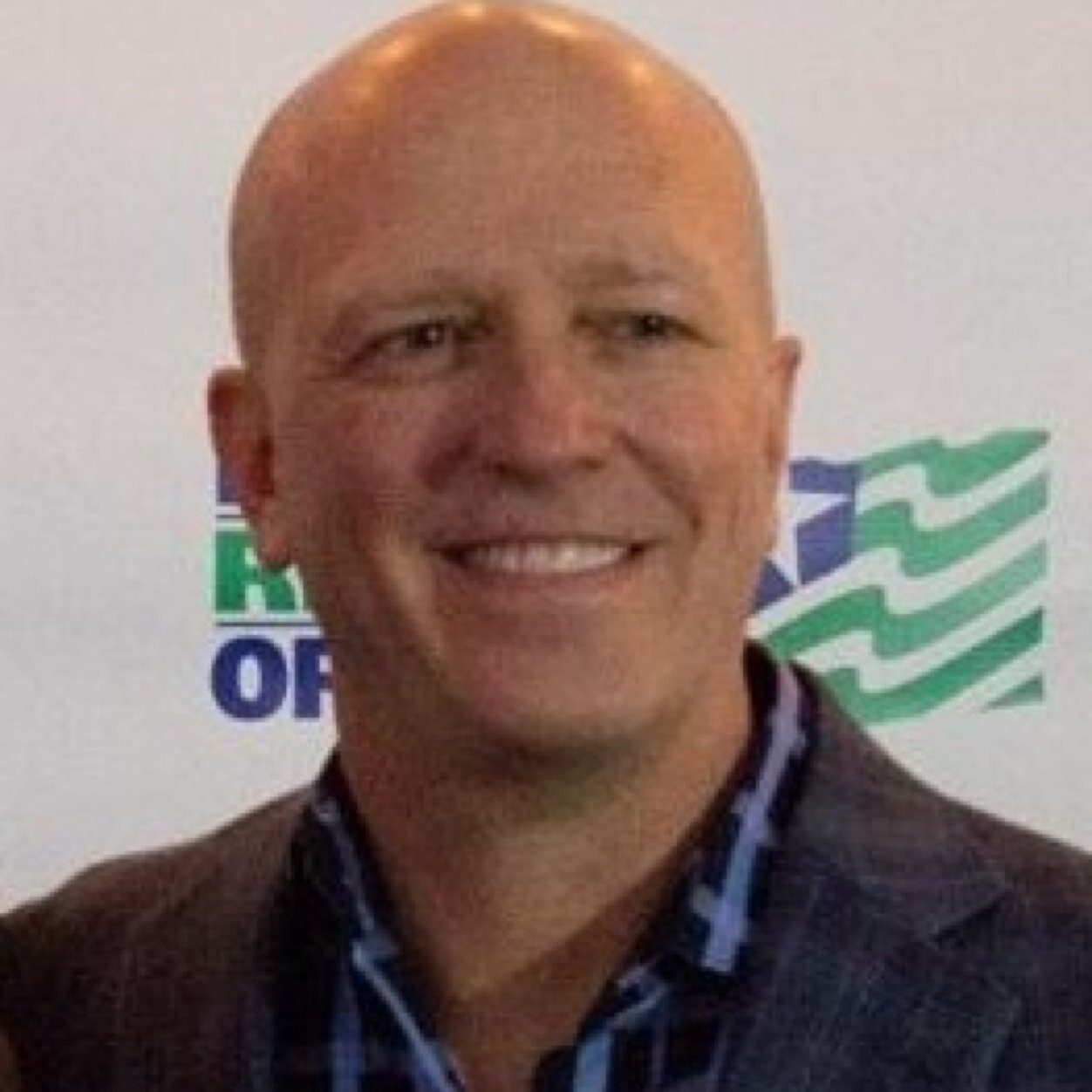 dschaeffer12's profile picture. 