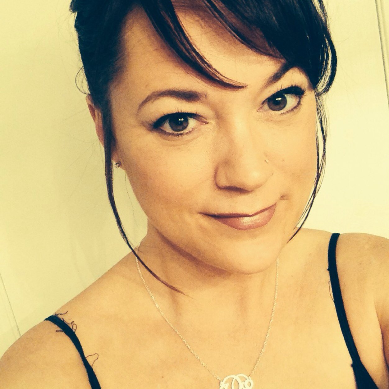 irish_mcsweeney's profile picture. I am probably the only 37 year old mother of two who still writes her name with a heart over the i.