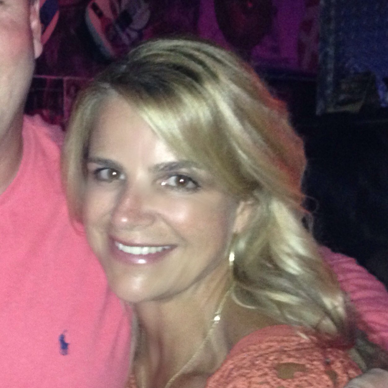 elisammay's profile picture. 