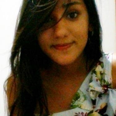 Pryscillasara's profile picture. ^--^ Sorry, I'm old. I like to walk hand in hand, and more than kissing and making out ... ^^