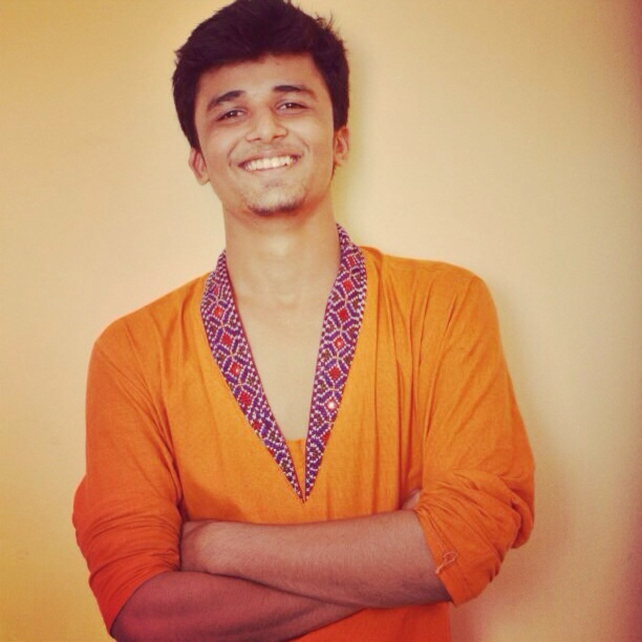 Hey there.. About my bio.. From kutch-bhuj.. Passion- dancing and basketball.. By profession - on the way to be a businessman..