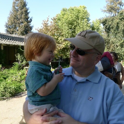 Fan of dad jokes & useless trivia. 1x contributor to The Starting Lineup on SiriusXM NBA Radio. Loves life, my beautiful wife and my great children.