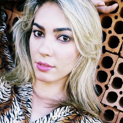 Sou de Ceres, faço parte da IGREJA FONTE DA VIDA, estou no ministério de louvor e de dança... Sou lider do ministério SOS DOKMOS...
