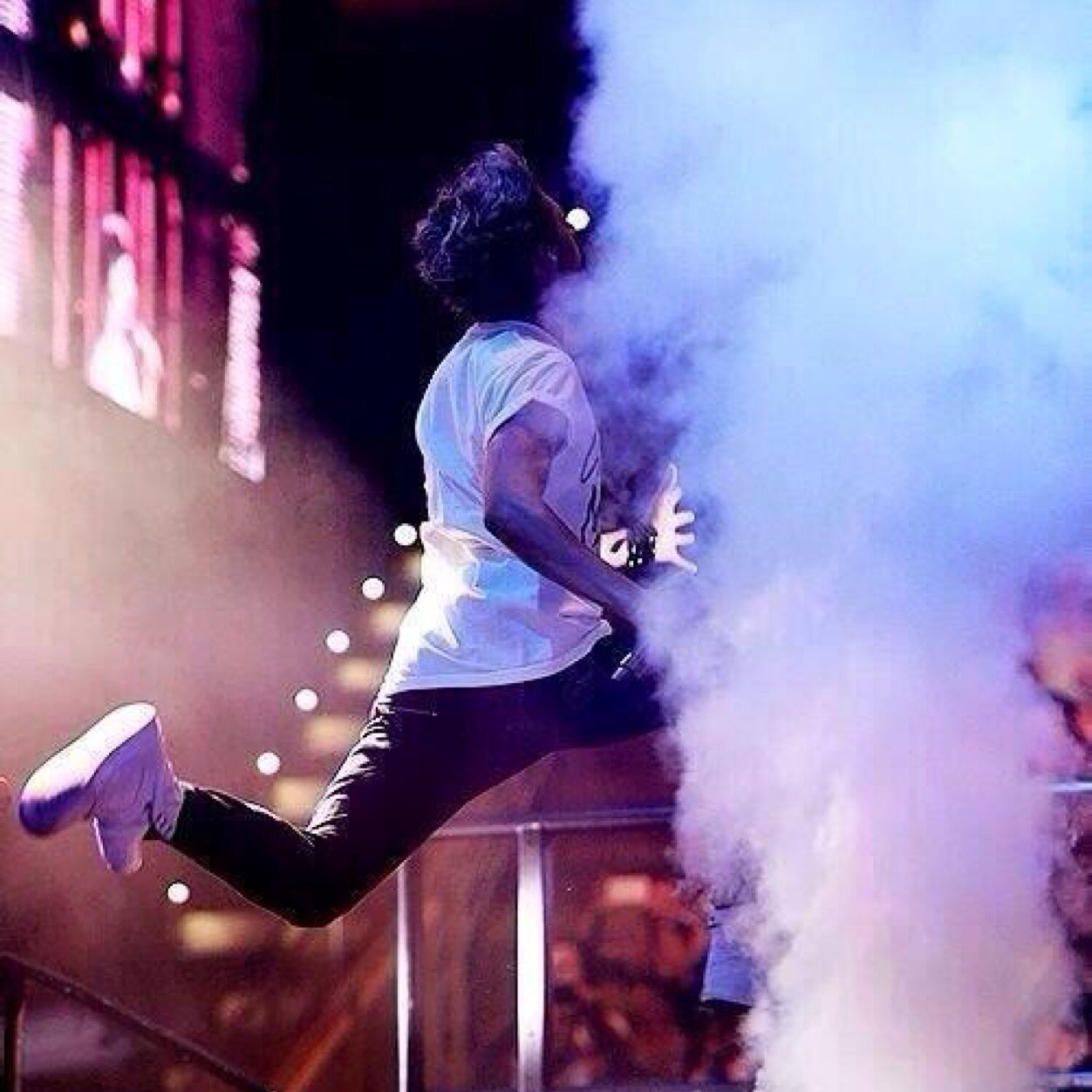 F O L L O W. M E & M Y. I N S T A G R A M
@toxicniall_