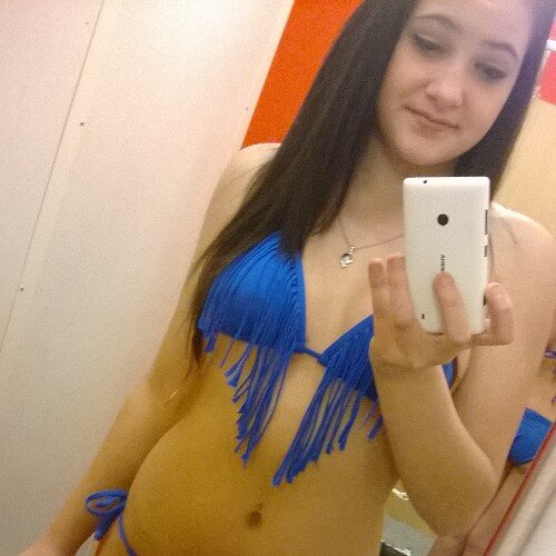 I am 14, I never give up. My full name is Savannah Rose-LeAnn Gebbink. I.birthday is July 8th