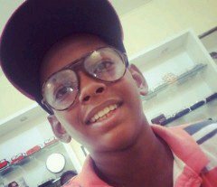 segue la no instagram alisson valnei : ) ♥♥♥♥♥ e watsap 93951785