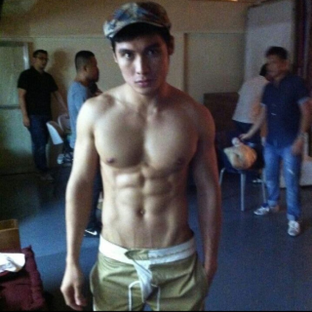 Lucas33Adam's profile picture. Eat. Pray. Love