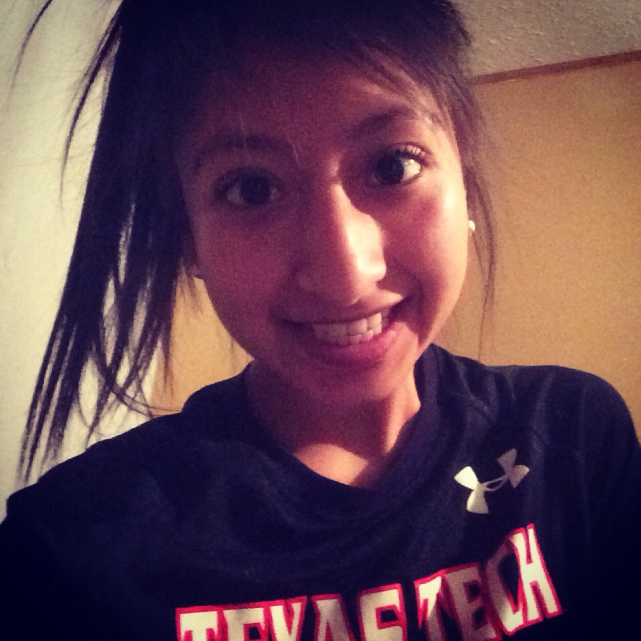 Hi my names Saray! follow for follow!