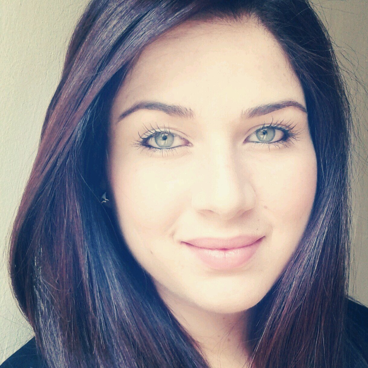 alecetra's profile picture. Jesucristo, el dueño de mi ❤.  Instagram: alecast.14