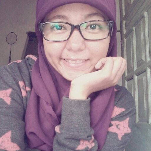 nia_umiway's profile picture. re-instal your mind :)