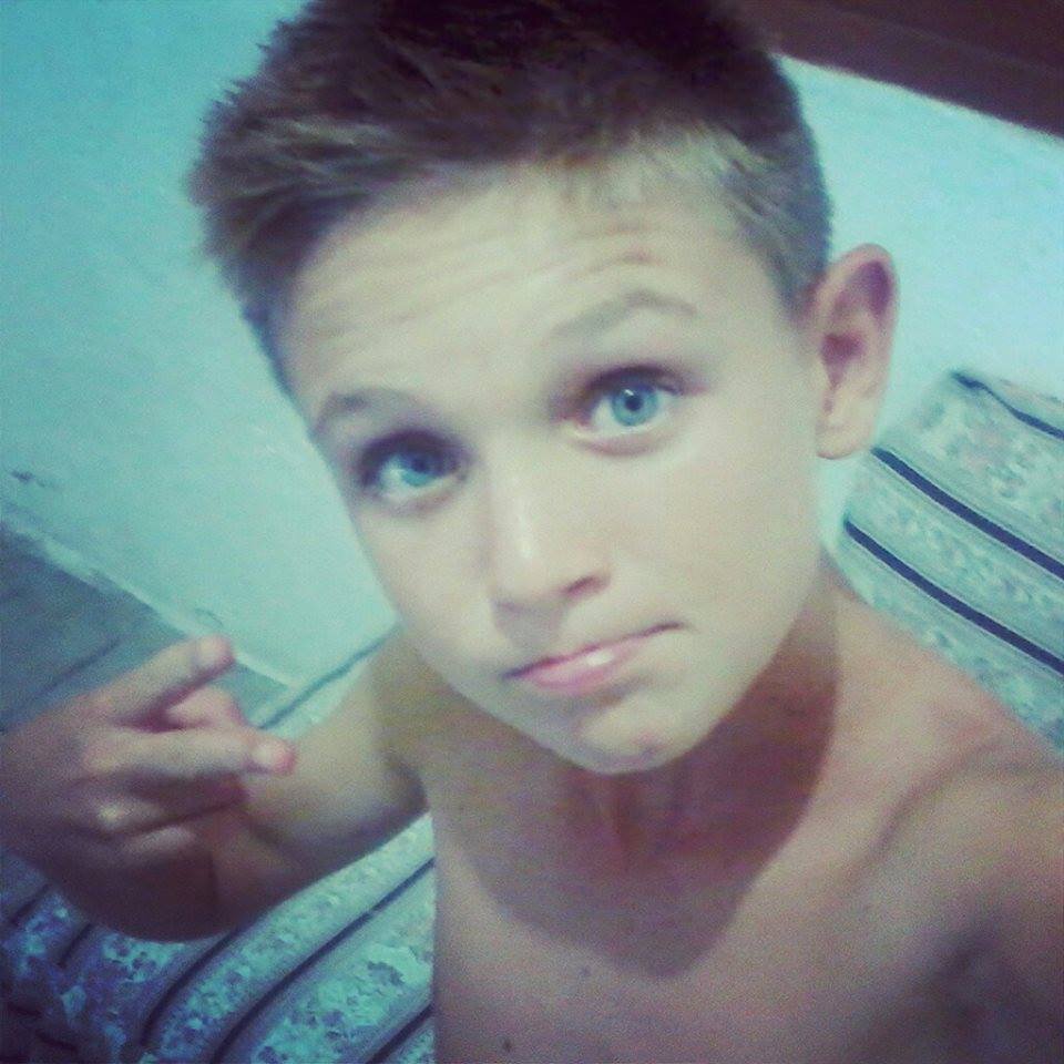 Oii Meu nome é clayton Face:https://t.co/hru4XeLove   Boydirectioner somente