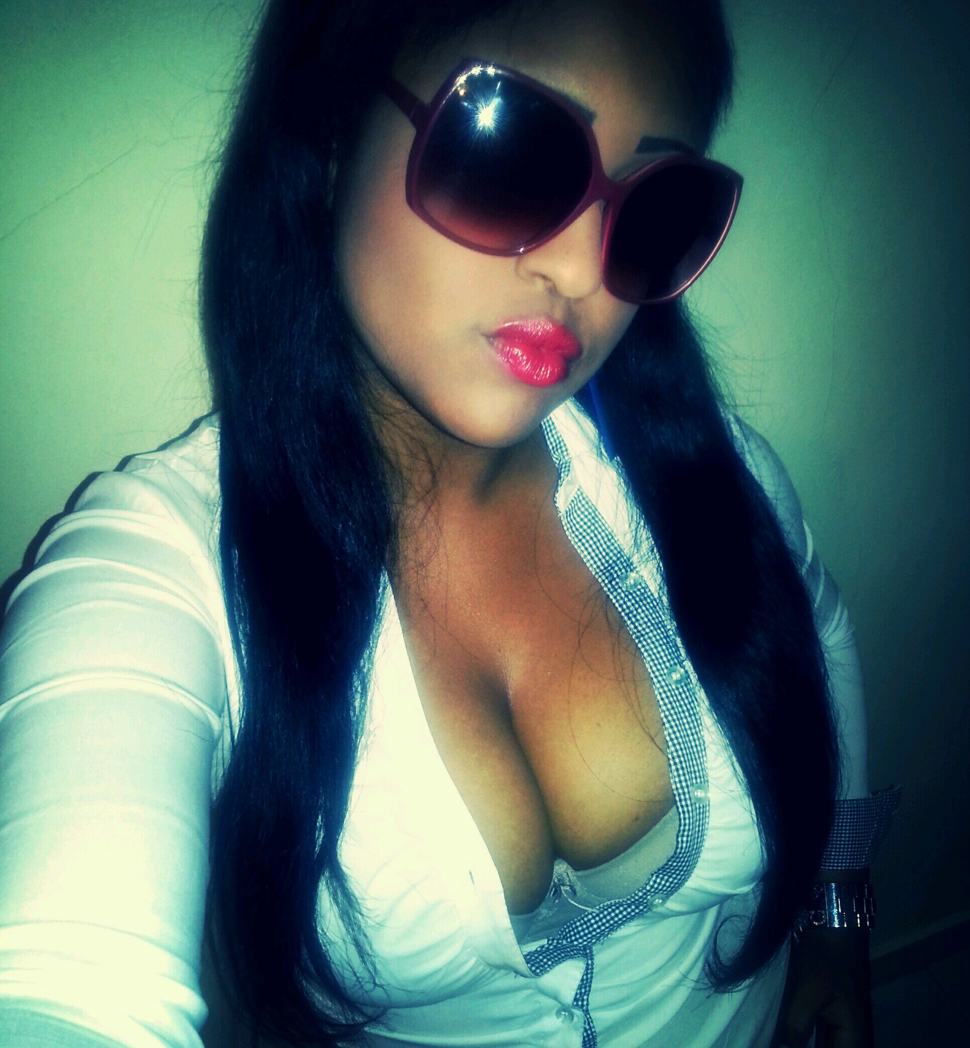 EsthefanyCangry's profile picture. Aveces queremos una lluvia de bendiciones, pero Dios sabe, que una gota es mas que suficiente!!!