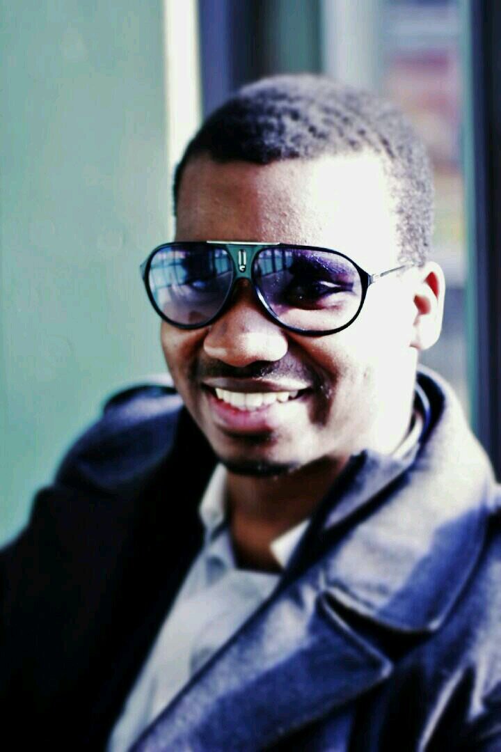 1M2Dzy's profile picture. Livin in Montreal *_* Dreamin about acting *_* But studying in Business!!!