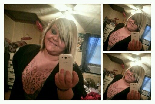 hi I'm Emily I'm 19 cool as hell I'm laid back u wanna kno more then hmu:)
