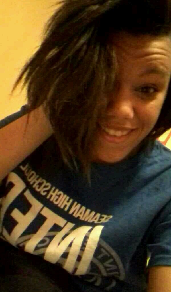 I'm no star-crossed lover but I'm happily in love!♥  IG: _dee_t