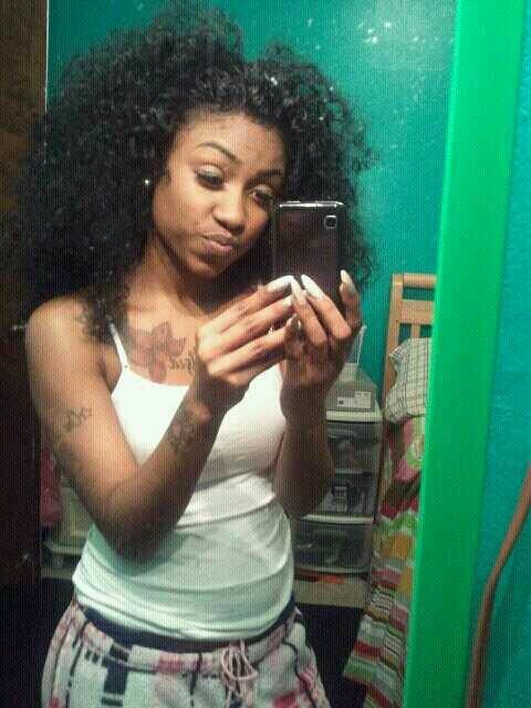 Crown Me Or Kiss My Ass Meanwhile @ihopandbitches Lovin Me But I dnt Love Ha Back! Haha