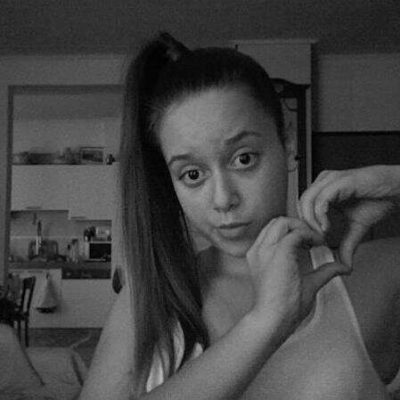 Hi guys i'm a true belieber and i love justin bieber......Please follow me and i will follow you back!!♥♥♥♥♥