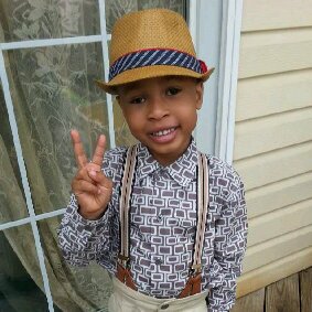 Mr_blazemic's profile picture. I'm the opposite of moderate, immaculately polished!!