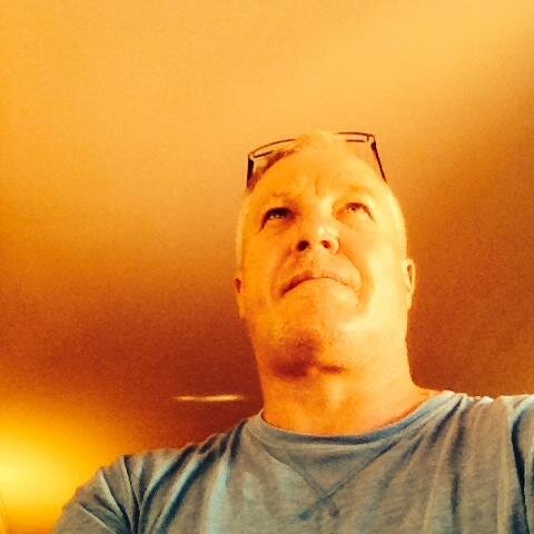 DMChorts's profile picture. Tech Startup founder on a new journey. Ready,steady,jump .... !