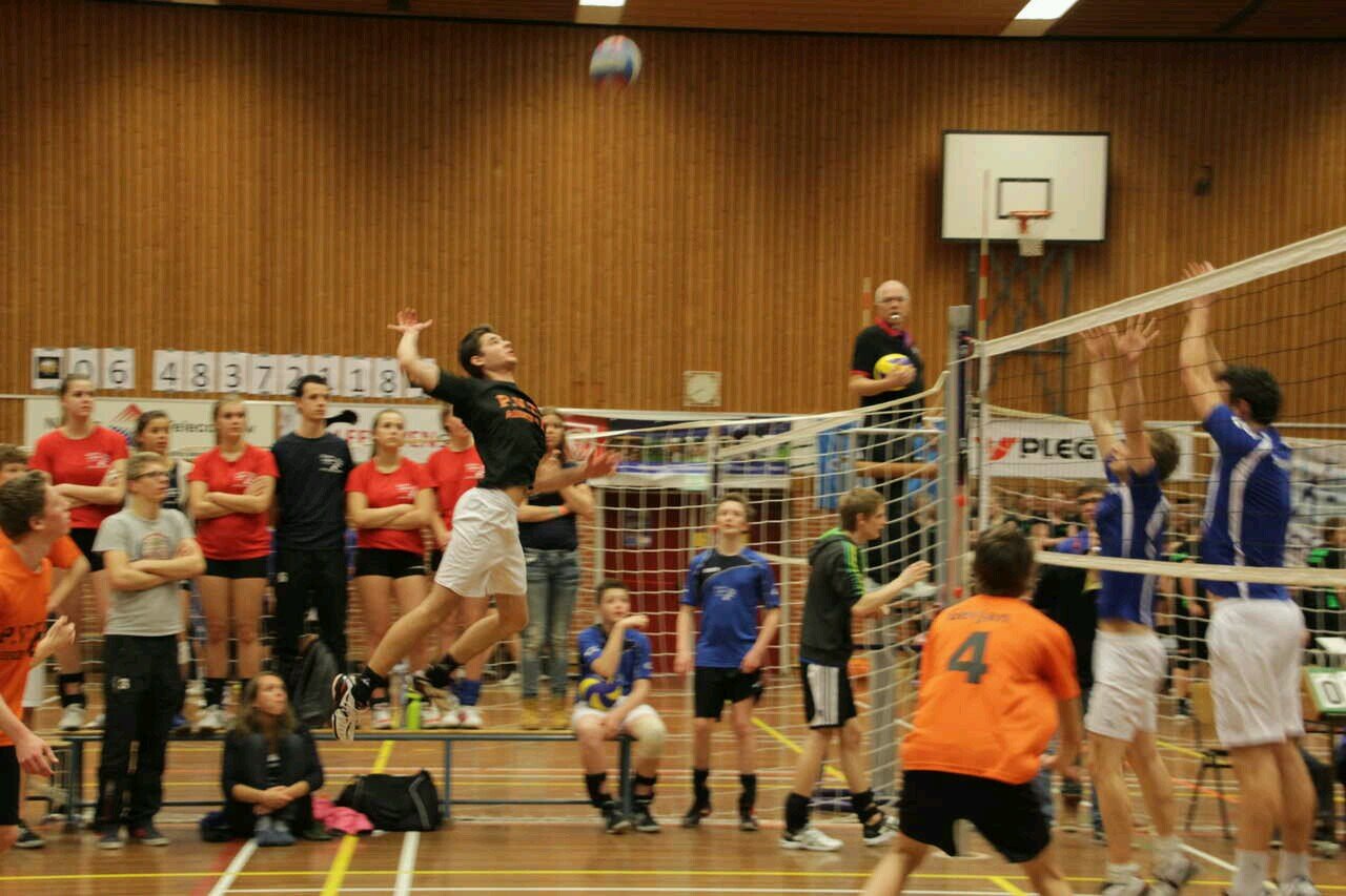 thijmendemare's profile picture. 18, amersfoort, volleybal, Als je doet wat je altijd deed, krijg je wat je altijd had. forza hoogland H4