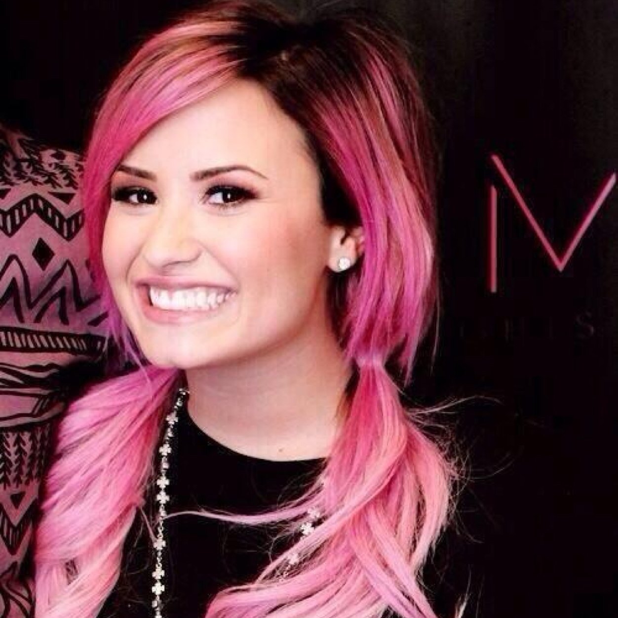 demi and 5h are life