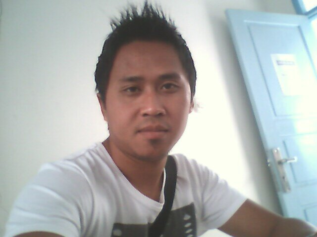 UungSpld's profile picture. Aku berpikir maka aku ada