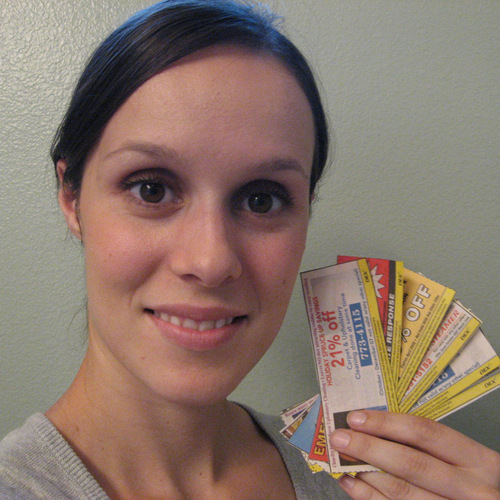 How to save money grocery shopping with an emphasis on organic coupons and healthy foods