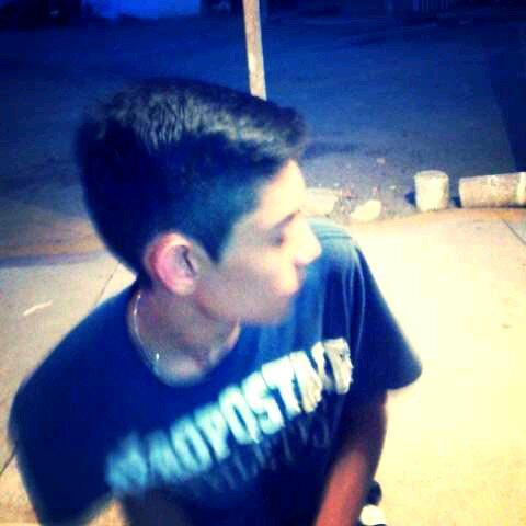 yiner132's profile picture. 