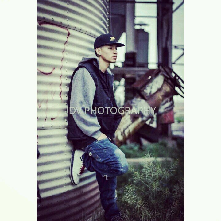 I'm in ▶Luis Coronels ◀ video ☆Mi niña Traviesa☆ Follow me on Fb :Andy Ortiz &IG @Andyortizmusic S/4/s Kik me Official_AndyOrtiz Gracias saludos plebes♥