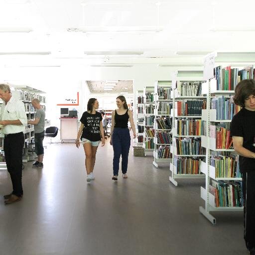 Inaktiv profil. Vi er på facebook og instagram som @roskildebib. Følg vores bibliotekschef @clauersen her på twitter.
