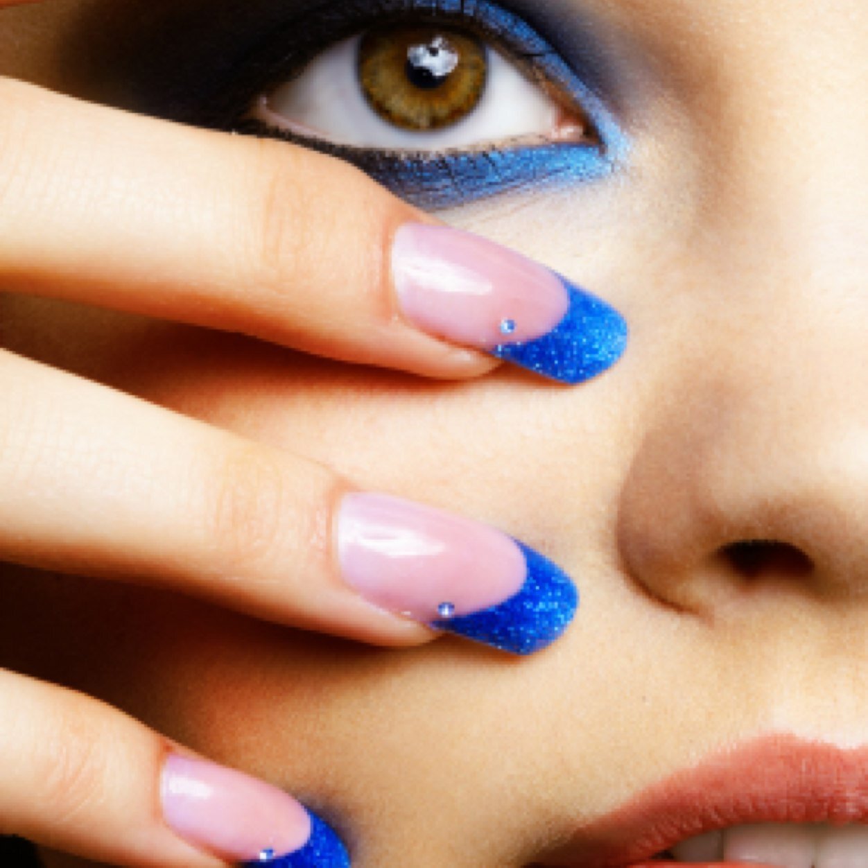 The NailFiles is the 1st nails directory, professional meeting site for clients and nail professionals in the UK and Northern Ireland.