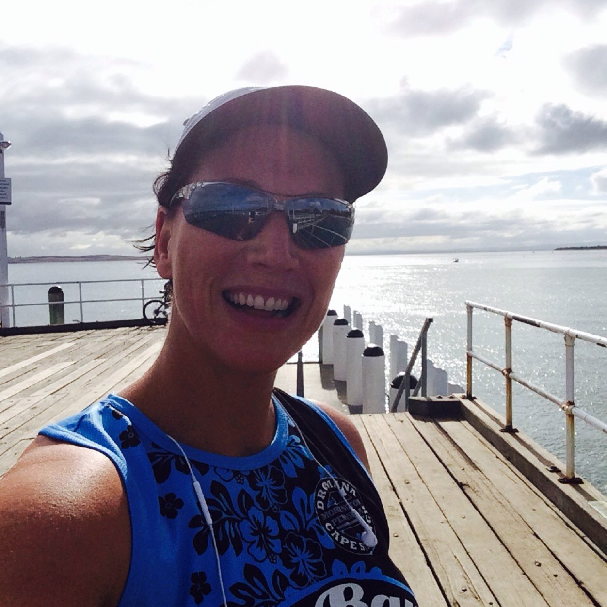 Creative graphic designer with a passion for branding. Love my work & all things design. Wife, mum & friend. Fitness fanatic, especially loving running!