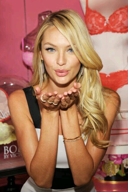 || Candice || Lesbian || Single ||