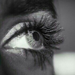 استغفر الله من كل هم يثقل قلبي ♡♡