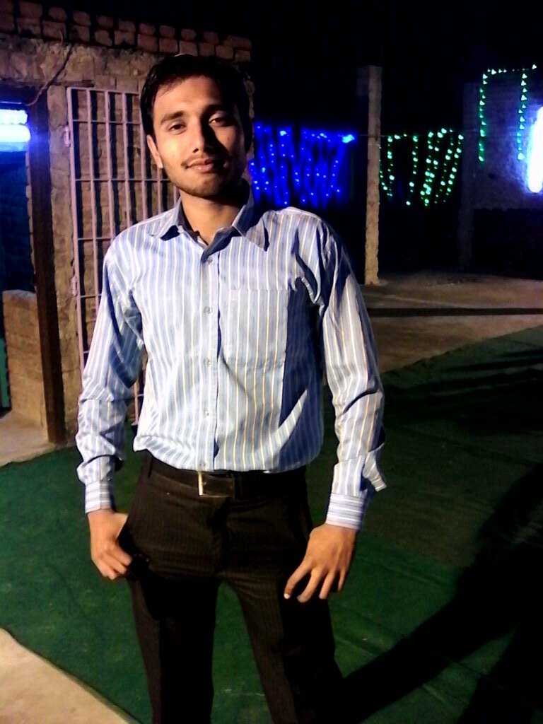 avinashsingh949's profile picture. ara