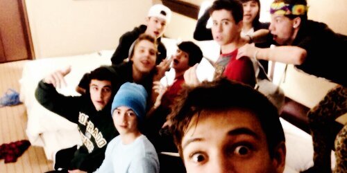 BrunaManiaBR's profile picture. SEGUI VOCÊ, AGORA SIGA @BOYMAGCULT , @DIRECTIONMAGCUT E @W0WHAZZA , NÓS SEGUIMOS DE VOLTA, OBRIGADO!