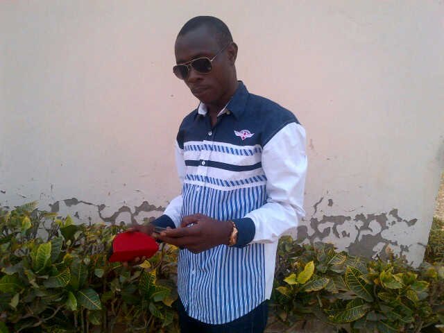 xobiezlarry's profile picture. 