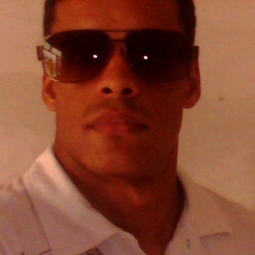 sou um rapaz muito resposavél no que a vida nos da um futuro de paz e amor no coração sou grato aos meus país pela educação me tornei profissional copetente