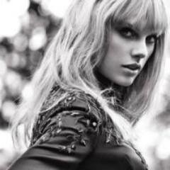 free follow! please follow @mintswift :) ily