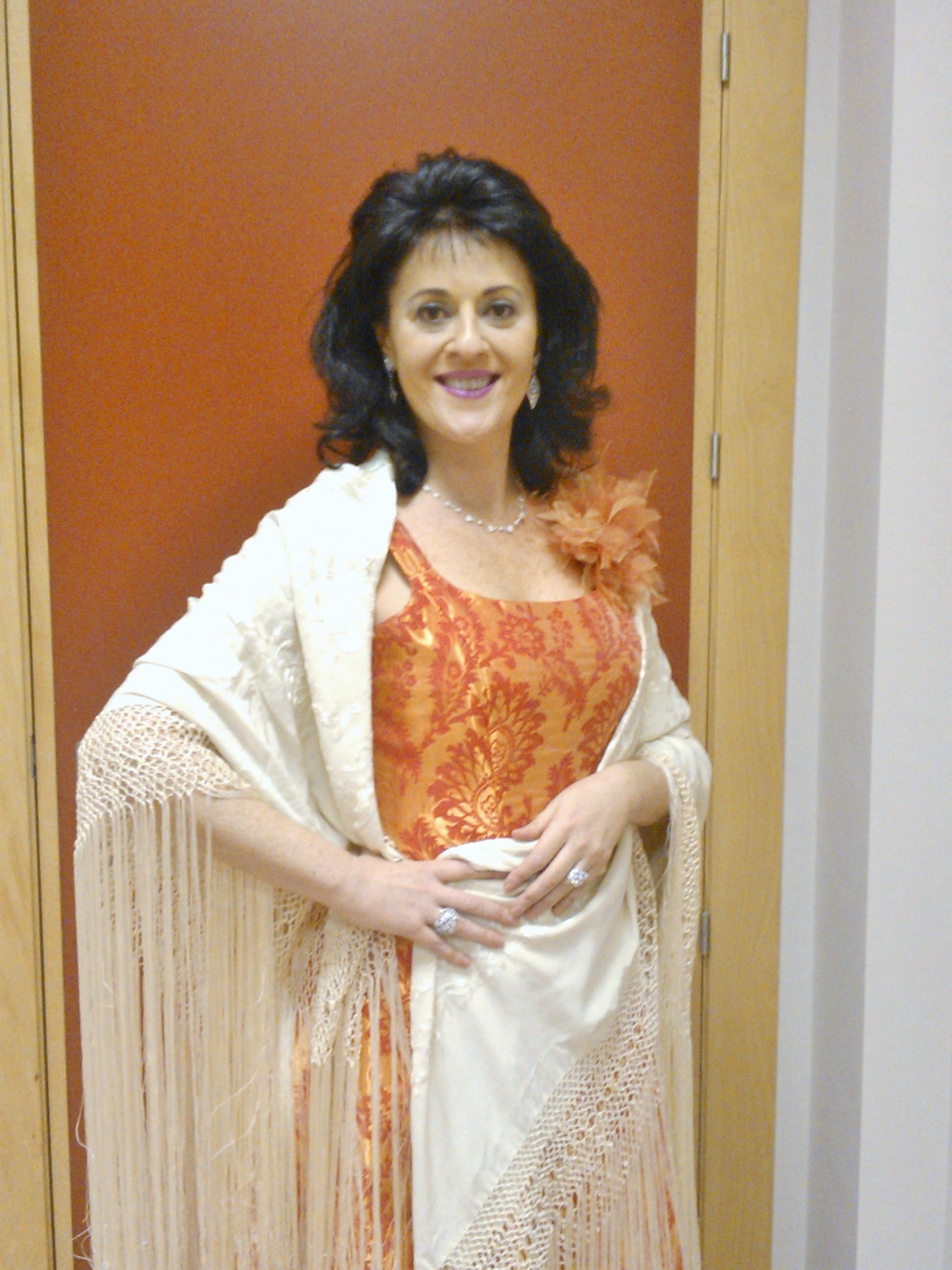 Soprano, cantante lírica.