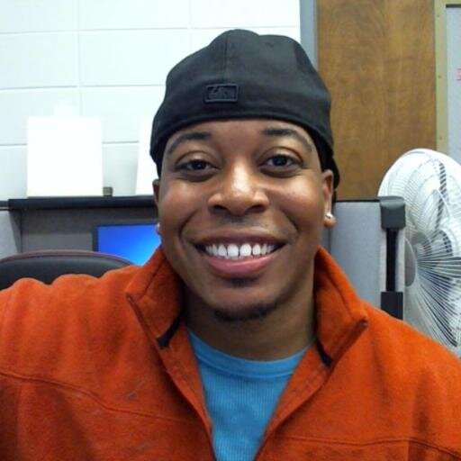 R_Habit's profile picture. I eat, sleep, & breathe music.  I can't help it, I'm an addict.  LIVE is my favorite flavor (style) .KIK:SingersRunThis