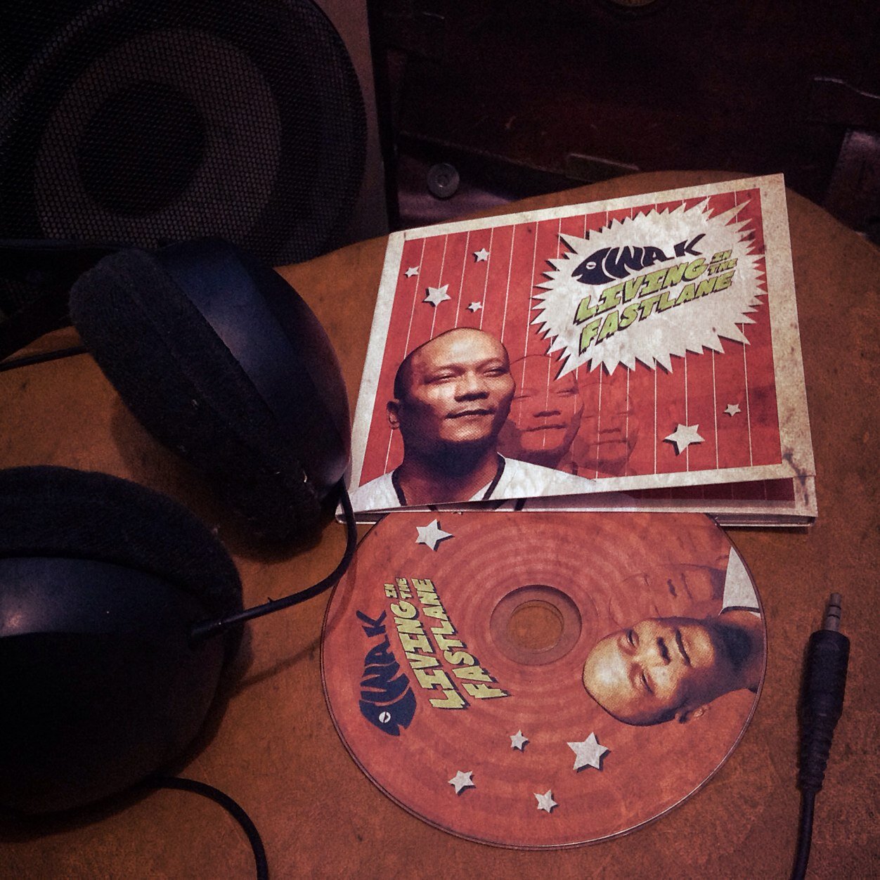 LITF_EP's profile picture. @iwa_kusuma official seller CD Living In The Fastlane for order : 089611519323 enjoy the clip! http://t.co/kcjvgM2hIl