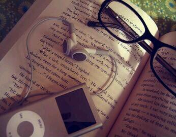 {Parabatai: @_APaperGirl.}