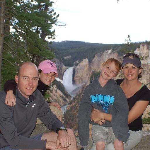 Wife of a triathlete & mom of two teenagers and a golden doodle, UDL Facilitator, Notre Dame lover, open heart warrior