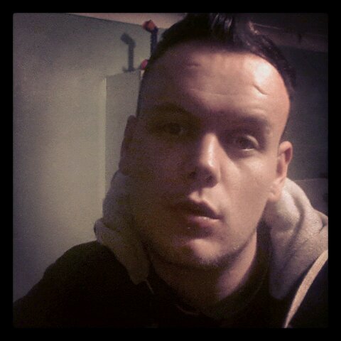 30yrold 6ft8 gay b.f.g im bottom lookin for some hot lads in yorkshire