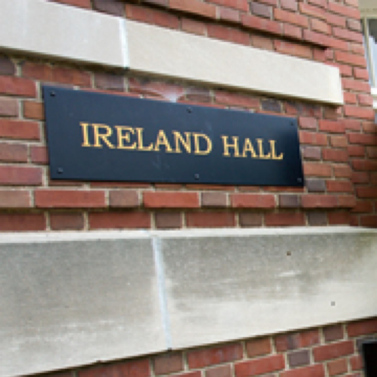 All the crazy shit that happen in Ireland Hall #Motel6
Not affiliated with the University of St. Thomas or residence life.