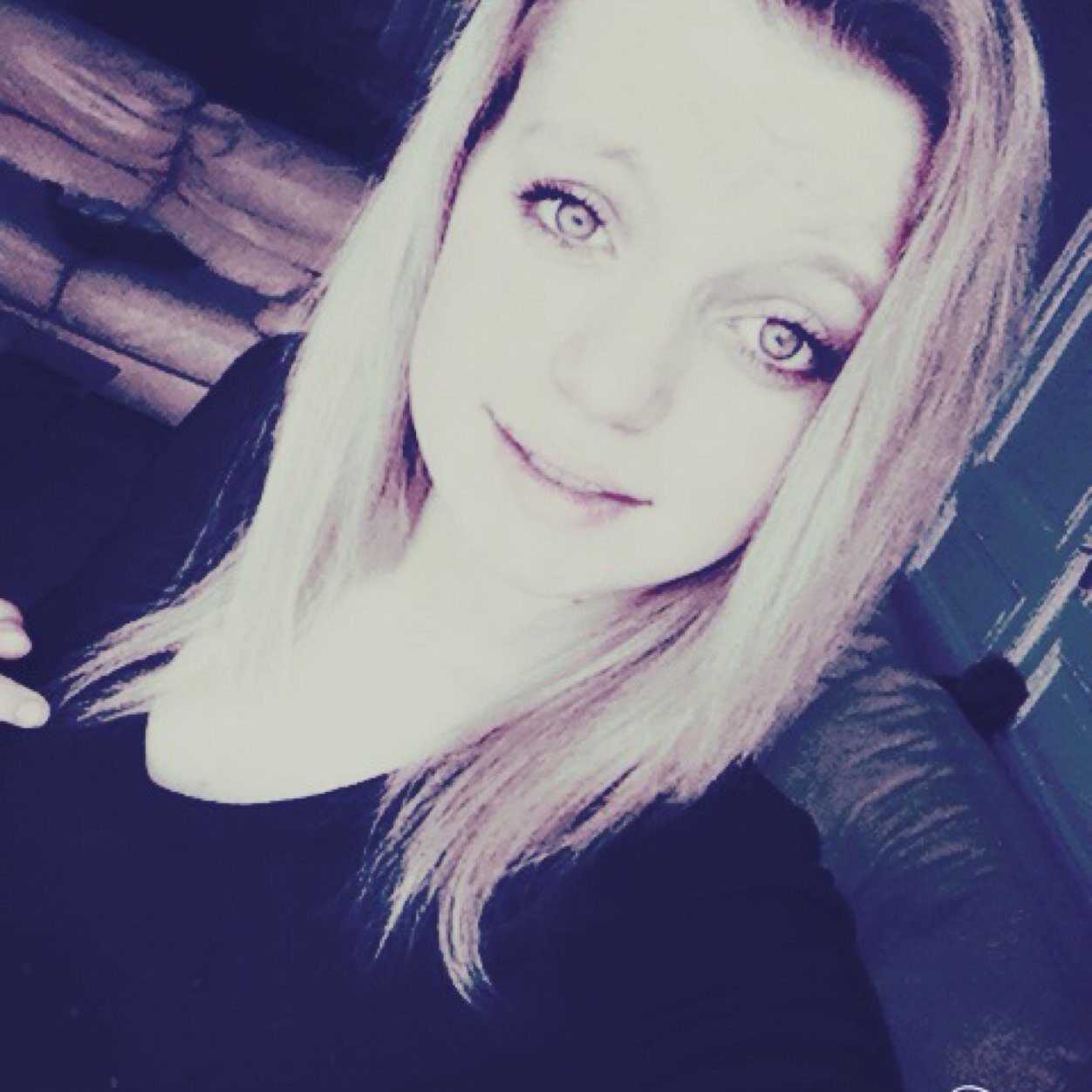 3Emma16's profile picture. Bienvenue à bord bâtard..